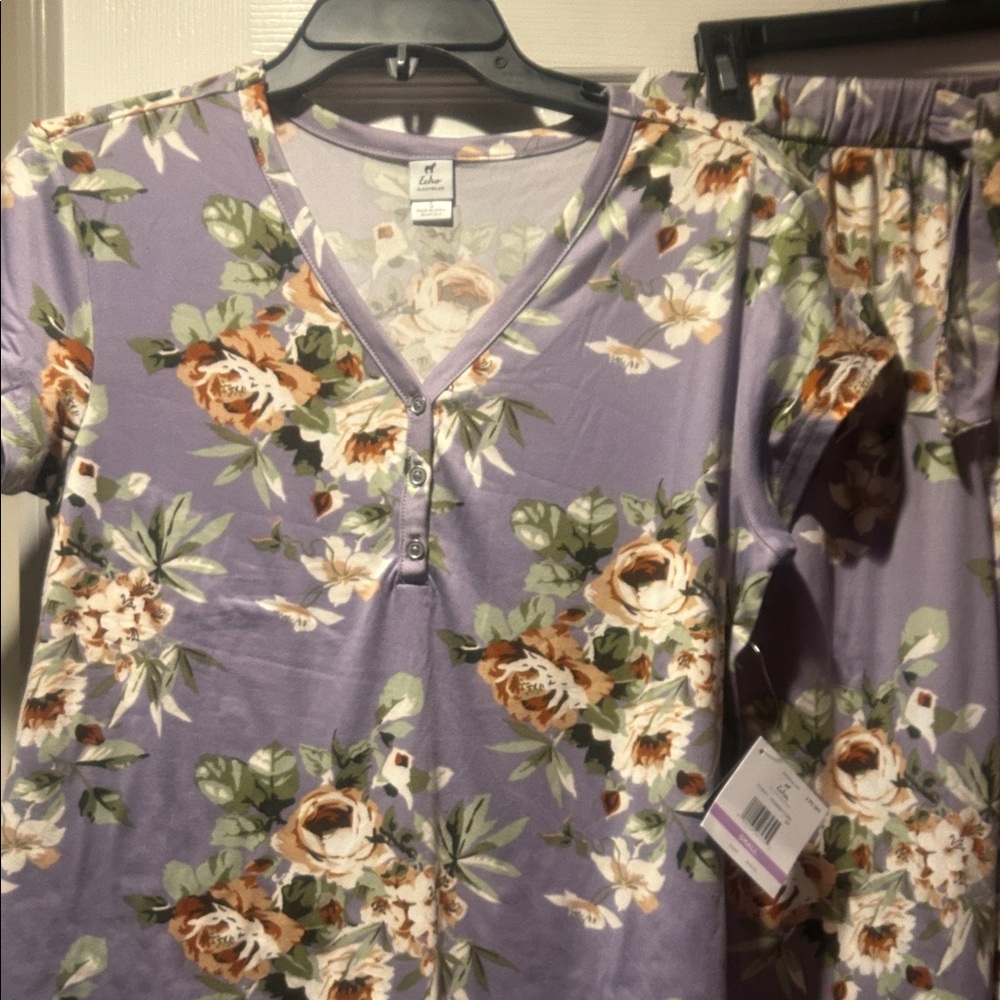 NWT Sz small purple floral pajamas by echo